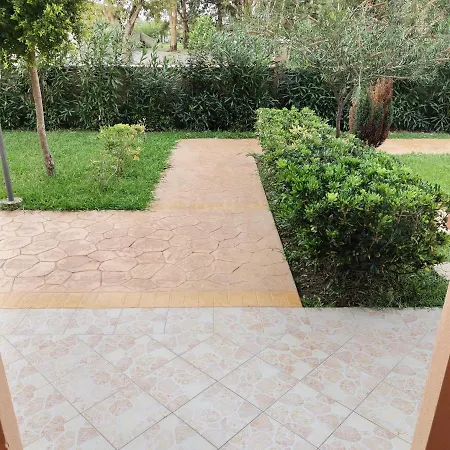 Le Zagare Apartment Cropani