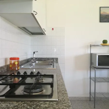 Le Zagare Apartment Cropani